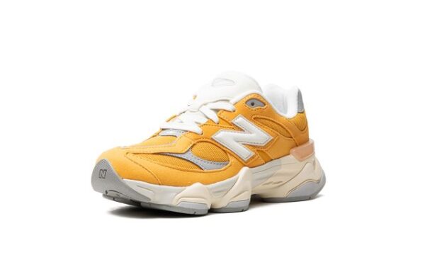 New Balance 9060 Yellow Beige - Imagem 4