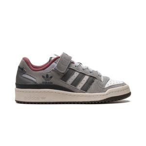 adidas-forum-84-low-home-alone-2-keesef-764363